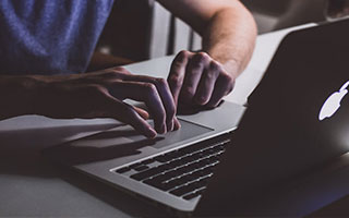 意甲知名评论员：米兰前35分钟对罗马毫无办法，没丢球主要是得益于稳固防守和精神